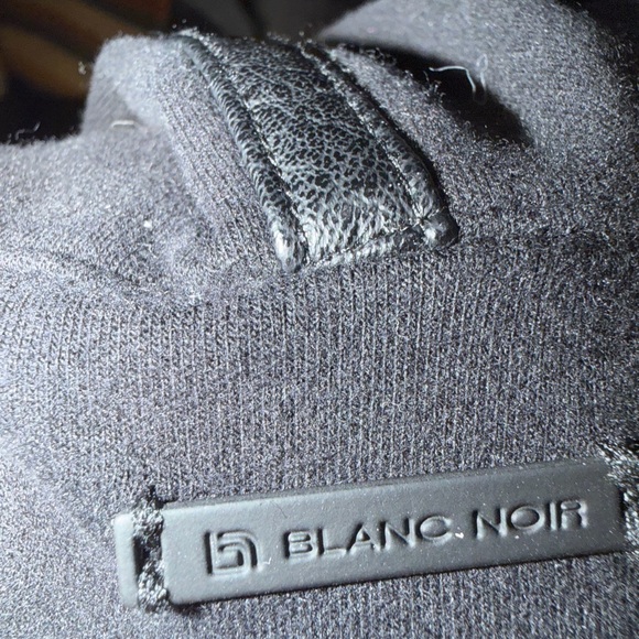 BLANC NOIR
Maitri Traveler Jac $200 black faux leather active casual spring - Picture 12 of 16